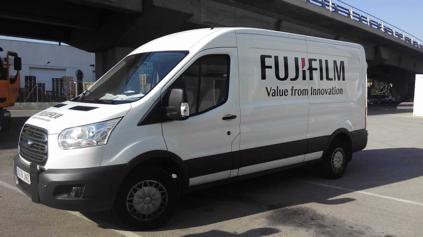 Vehicle Fujifilm